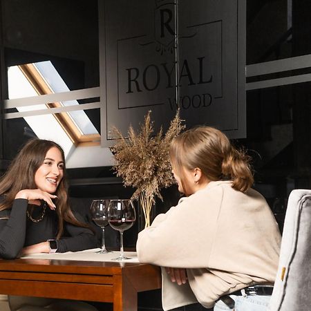 Royal Wood Hotel Rokytne  Екстериор снимка