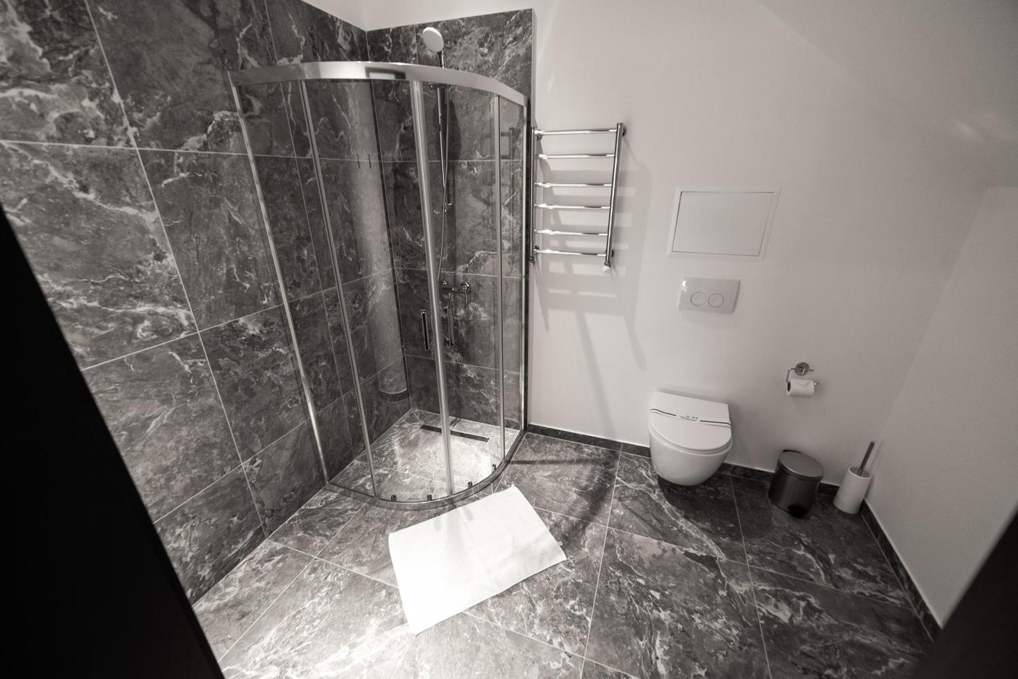 Royal Wood Hotel Rokytne  Екстериор снимка