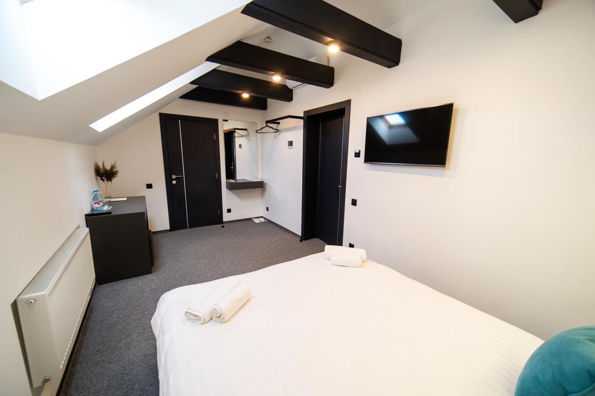 Royal Wood Hotel Rokytne  Екстериор снимка