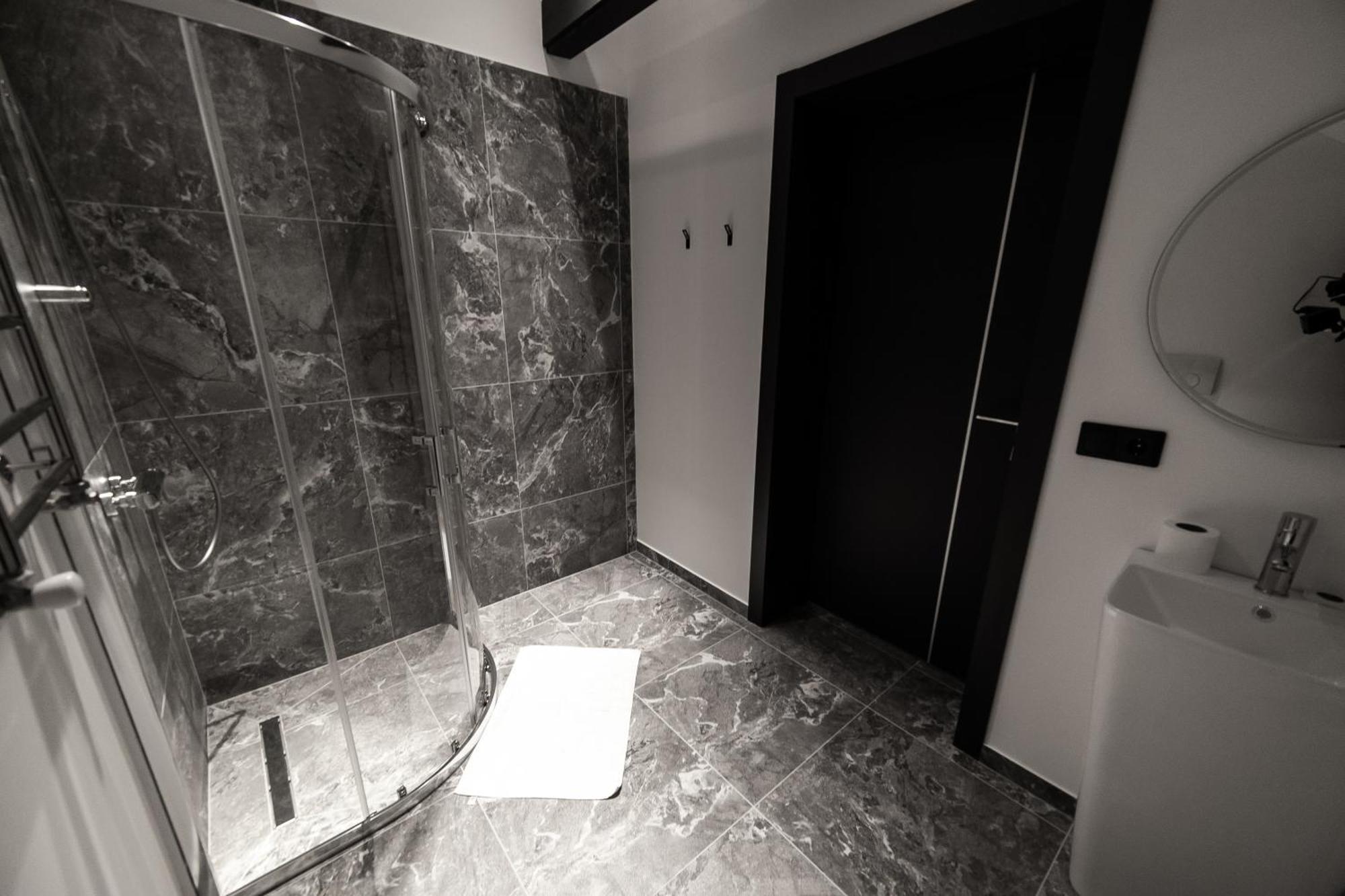 Royal Wood Hotel Rokytne  Екстериор снимка