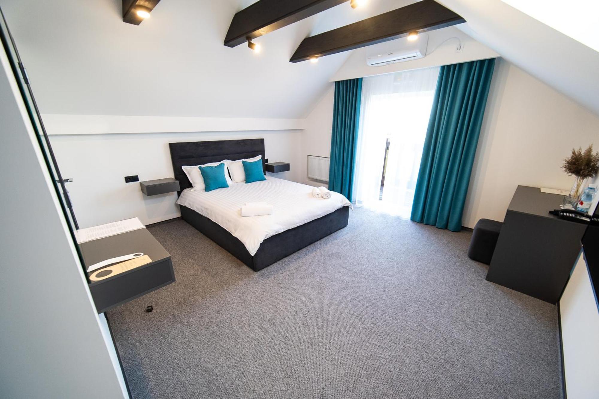Royal Wood Hotel Rokytne  Екстериор снимка
