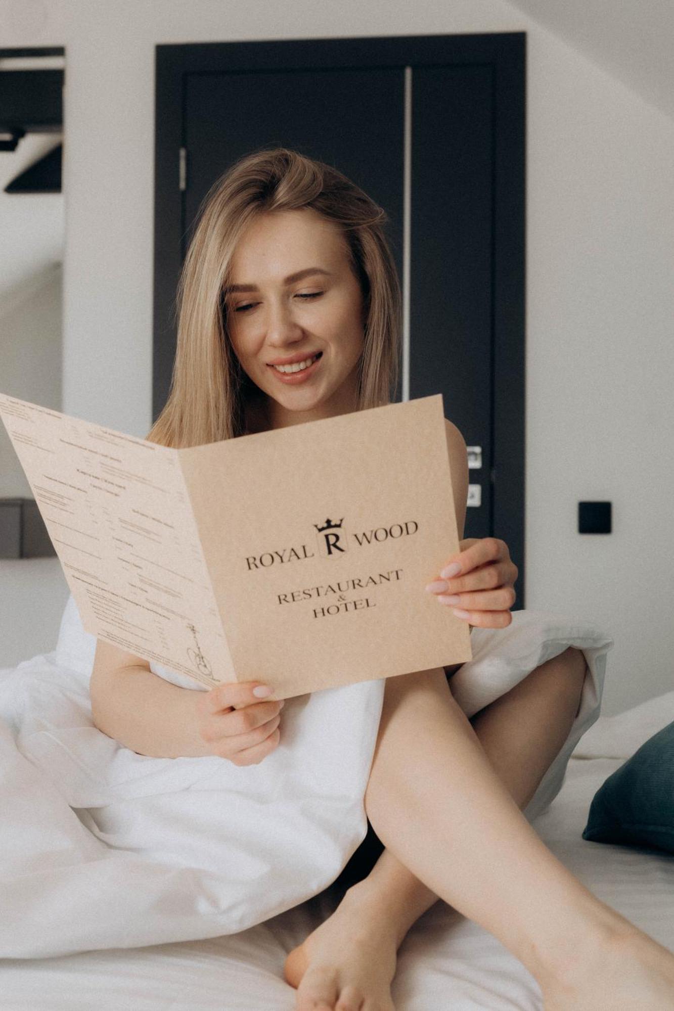 Royal Wood Hotel Rokytne  Екстериор снимка
